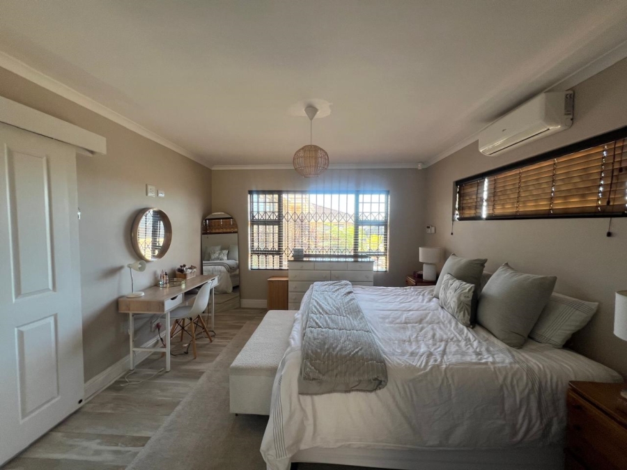 3 Bedroom Property for Sale in Weybridge Park Eastern Cape